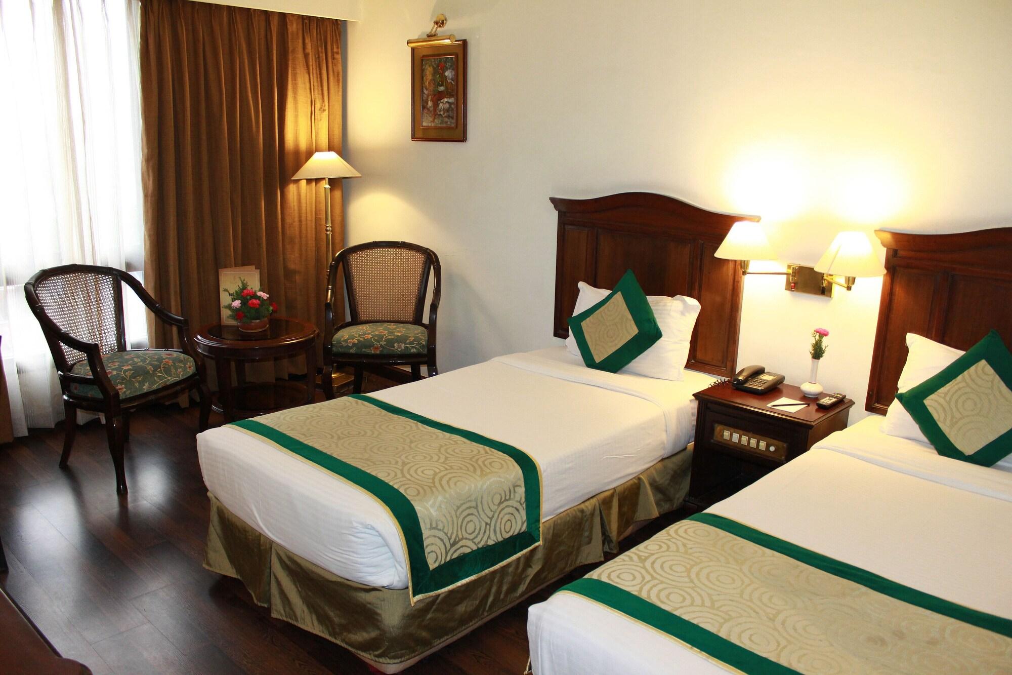 Grand Hotel קטמנדו מראה חיצוני תמונה