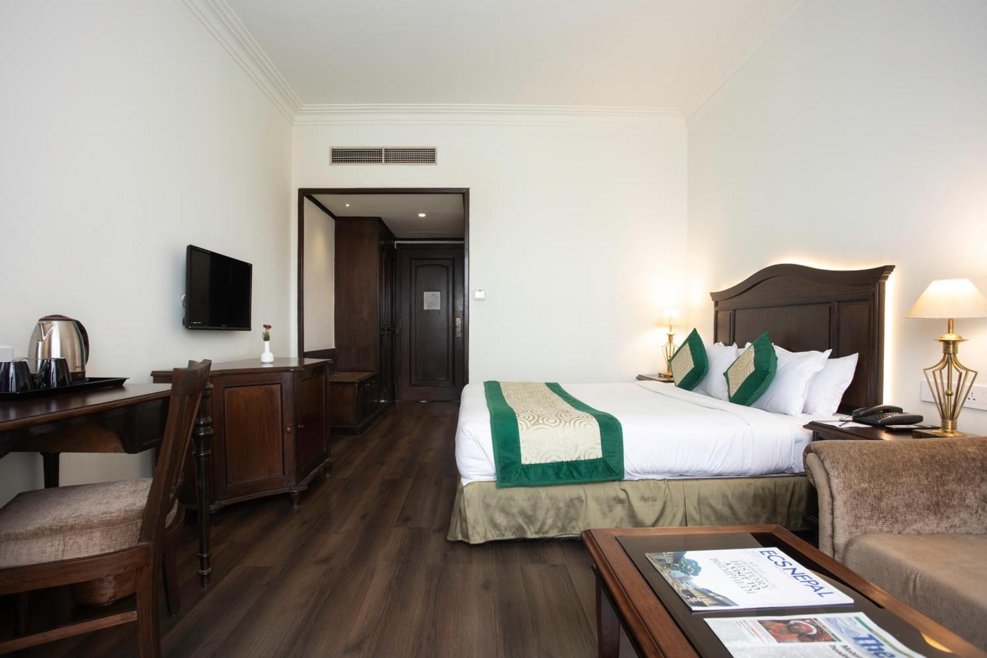 Grand Hotel קטמנדו מראה חיצוני תמונה