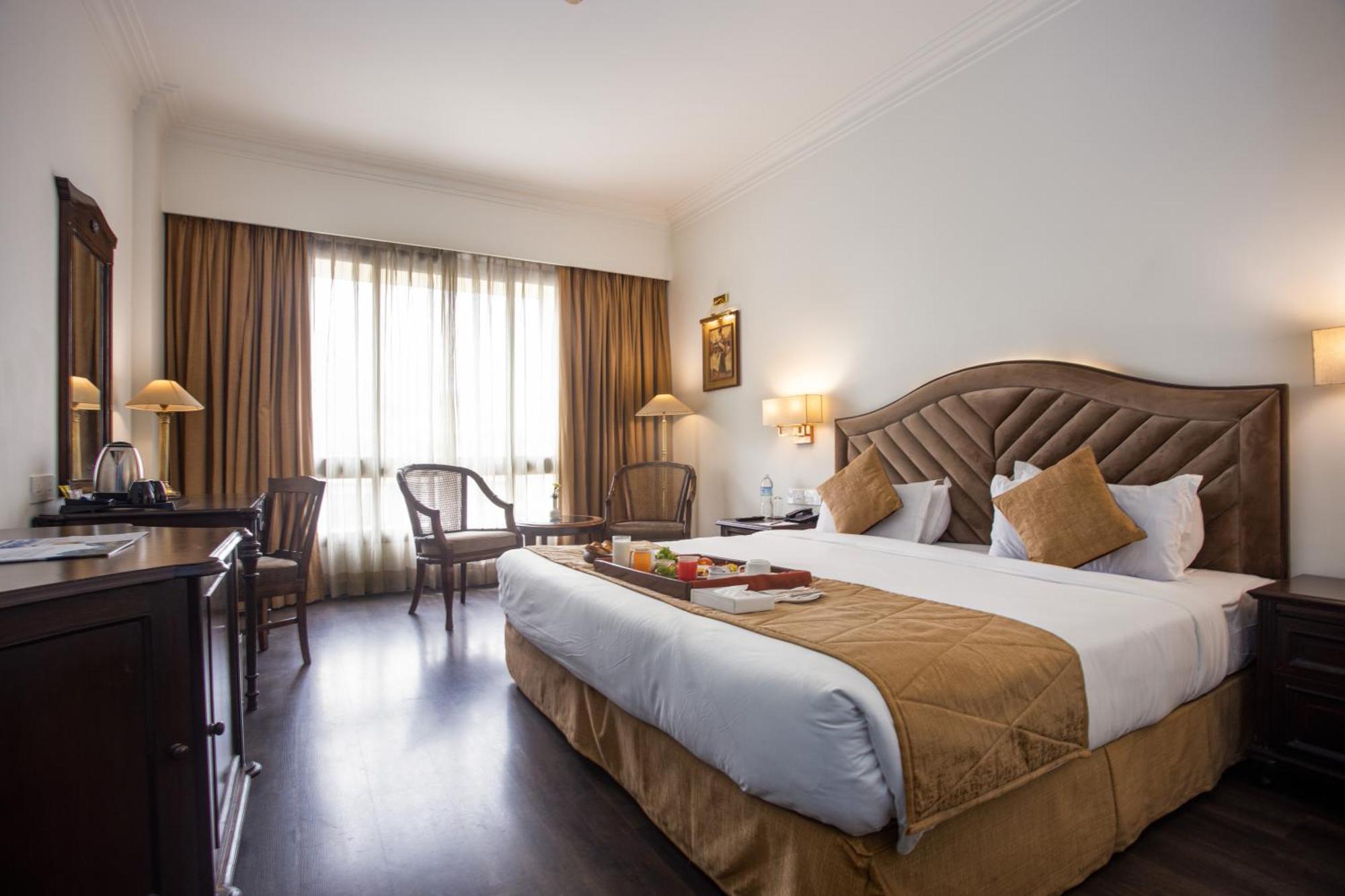 Grand Hotel קטמנדו מראה חיצוני תמונה