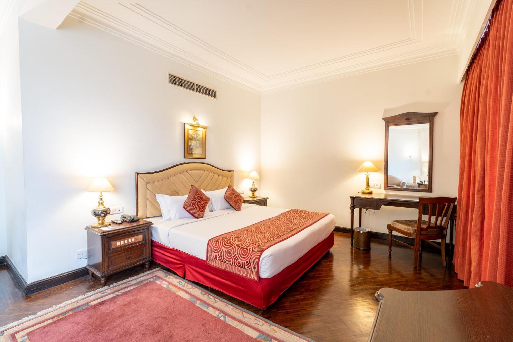 Grand Hotel קטמנדו מראה חיצוני תמונה