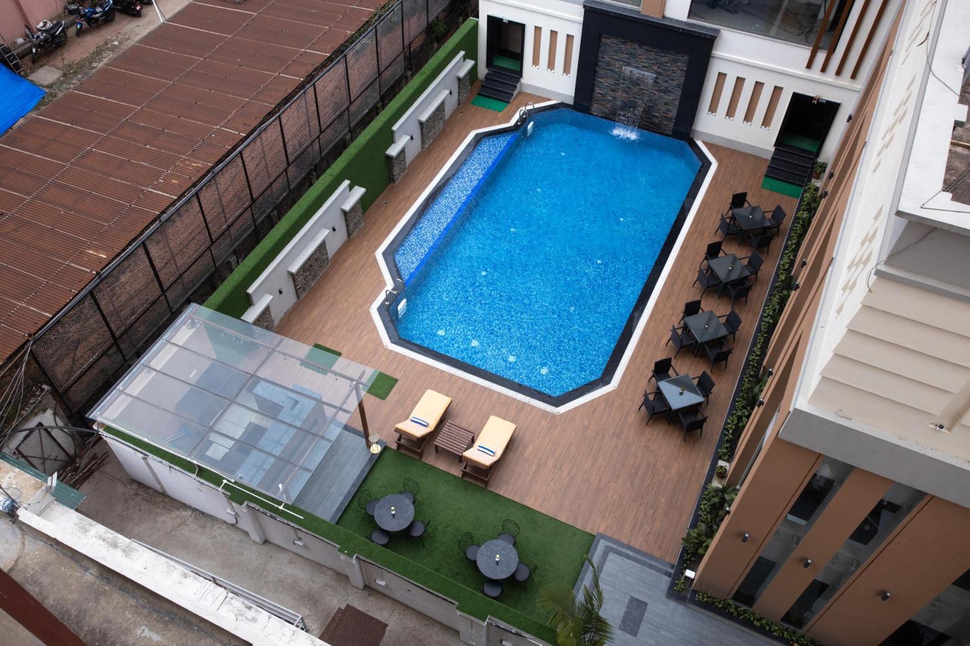 Grand Hotel קטמנדו מראה חיצוני תמונה