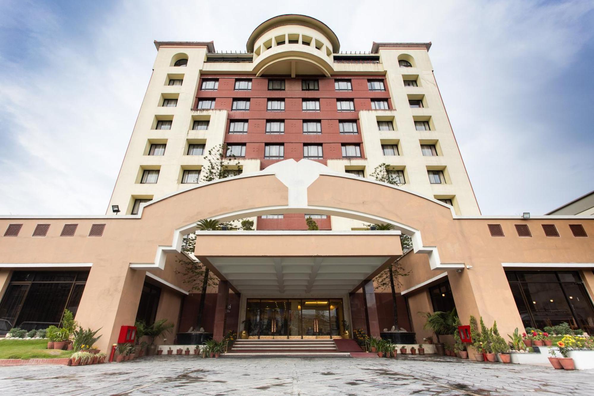 Grand Hotel קטמנדו מראה חיצוני תמונה
