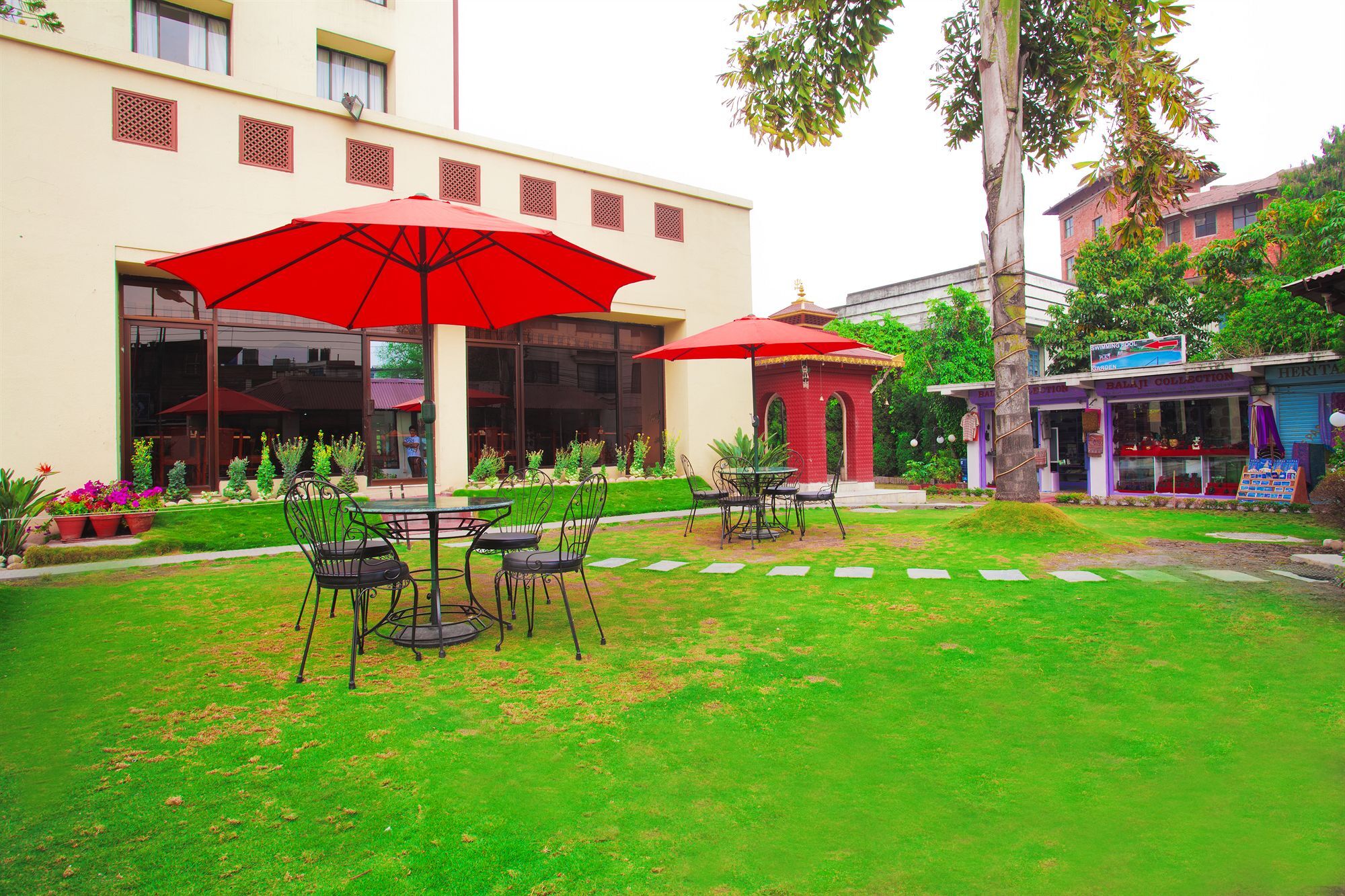 Grand Hotel קטמנדו מראה חיצוני תמונה