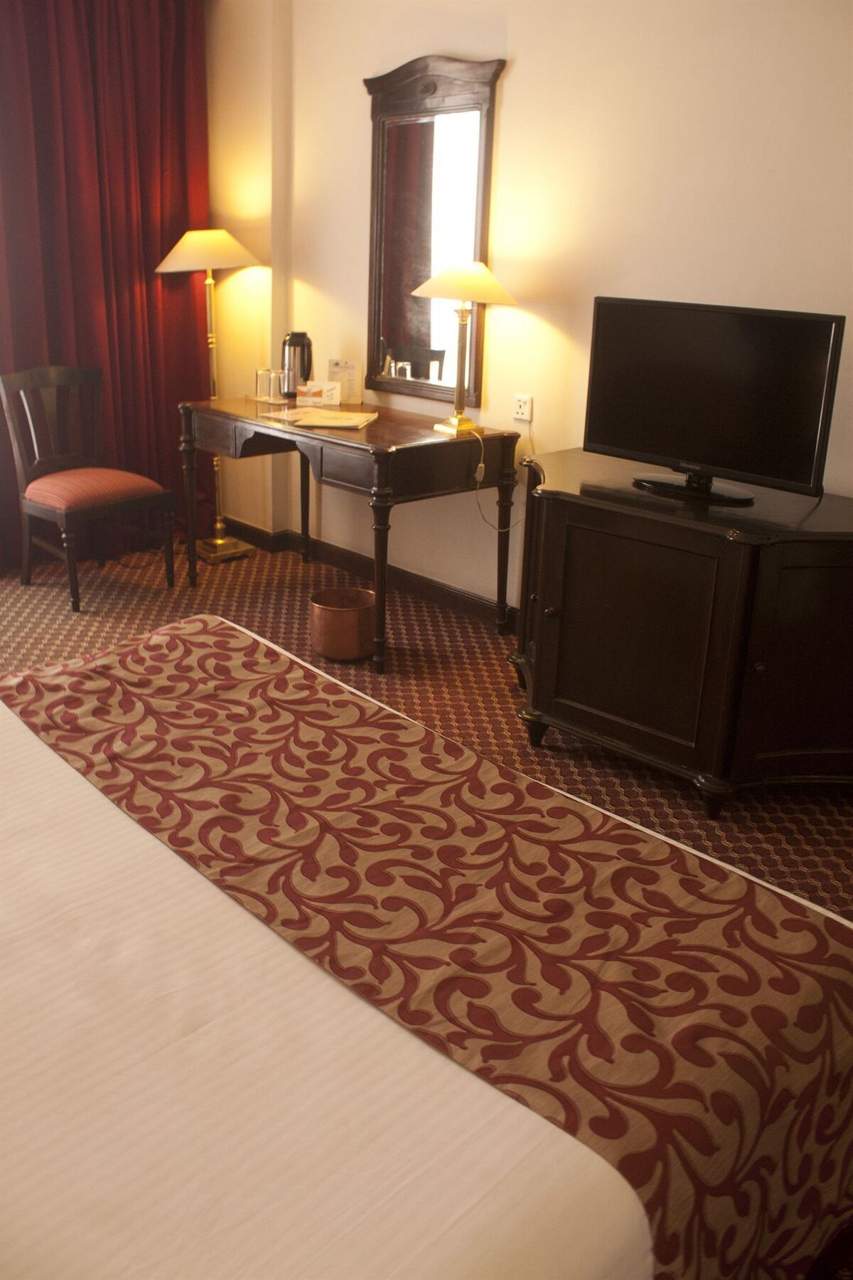 Grand Hotel קטמנדו מראה חיצוני תמונה